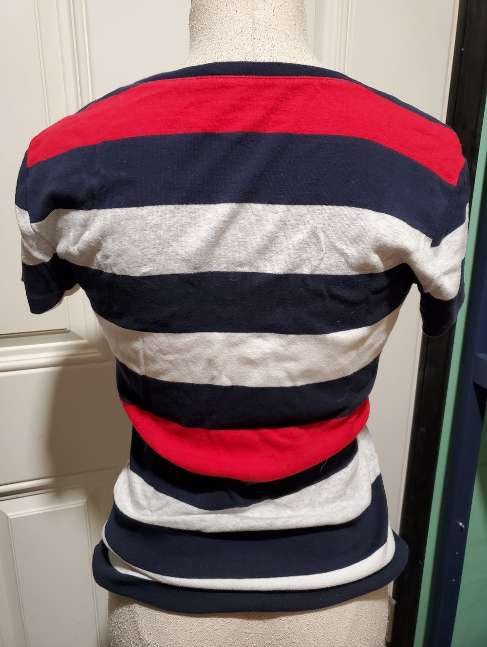 Tommy Hilfiger Women's Navy White Red Striped V-Neck Tee - Picture 4 of 8